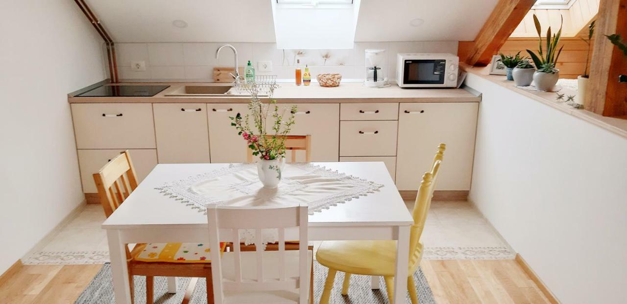 Prenocisca Angelin Hram, Tiny Apartments Markovec Екстер'єр фото